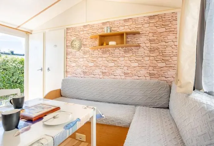 La Baie De La Tranquilité Camping *