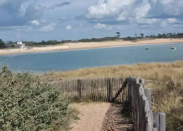 Camping La Baie De La Tranquilité *